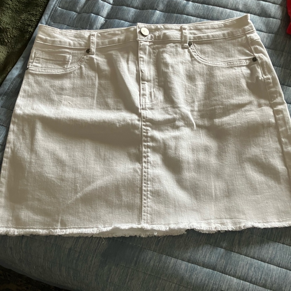 1822 Denim white denim mini skirt